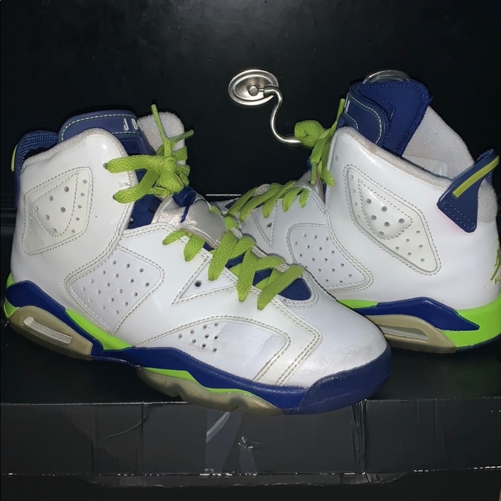 Air Jordan Seahawks GS